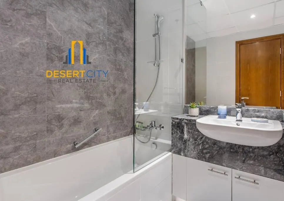 Fully Furnished 3 Bed In Habtoor City, Hosted By Desert City Stays Ντουμπάι 0*,  Ηνωμένα Αραβικά Εμιράτα